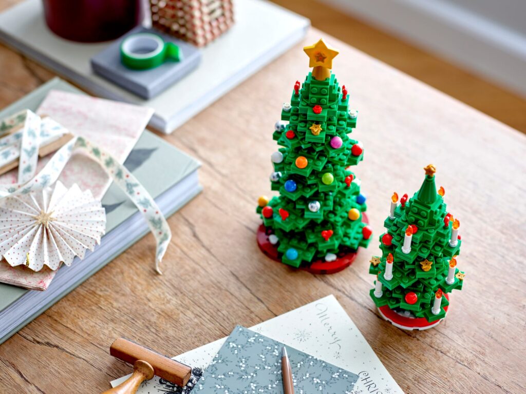 5 Sets navideños de LEGO para decorar tu casa durante las fiestas 1 Sets LEGO para Navidad